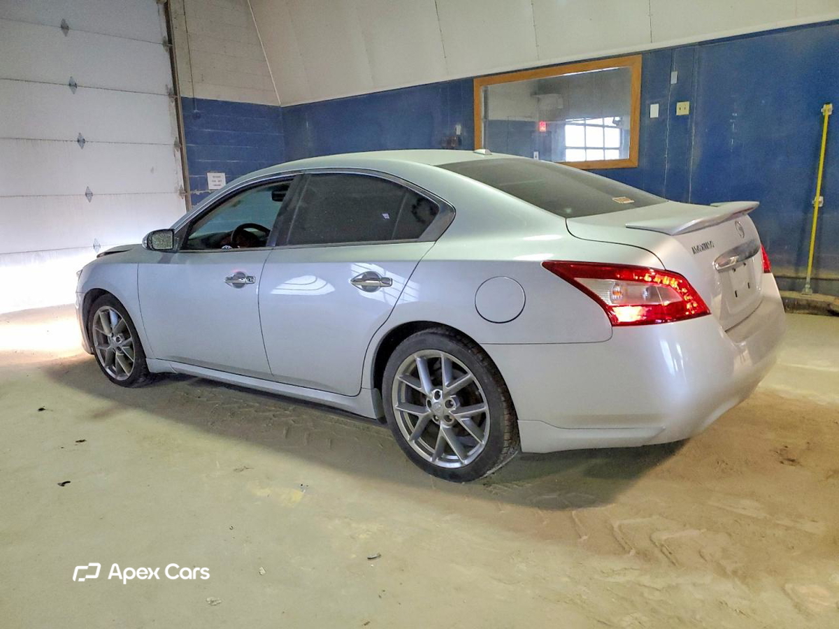 Nissan Maxima 2011