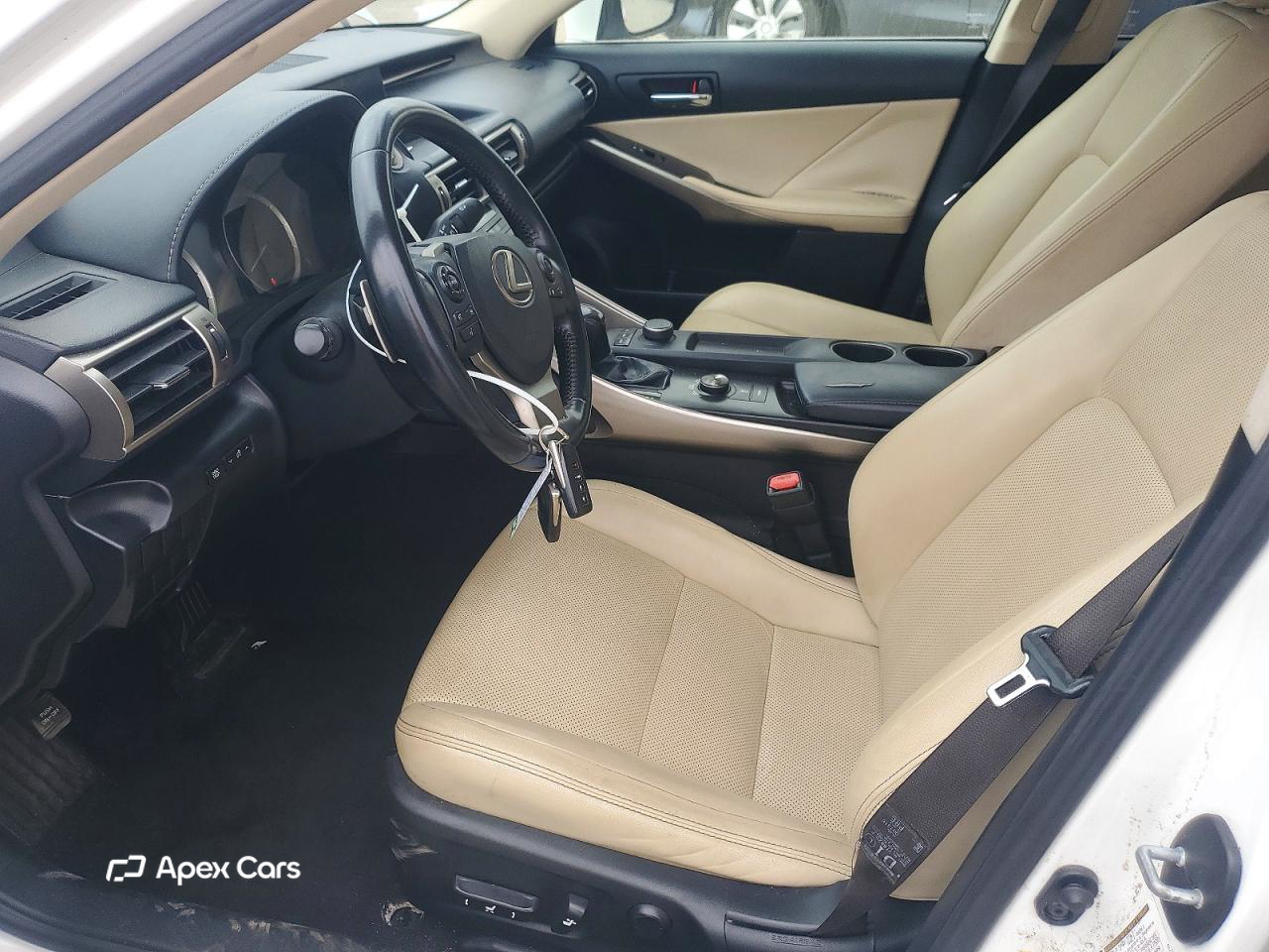 Lexus IS 2015