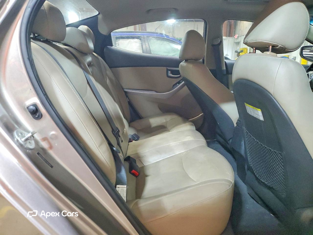 Hyundai Elantra 2014