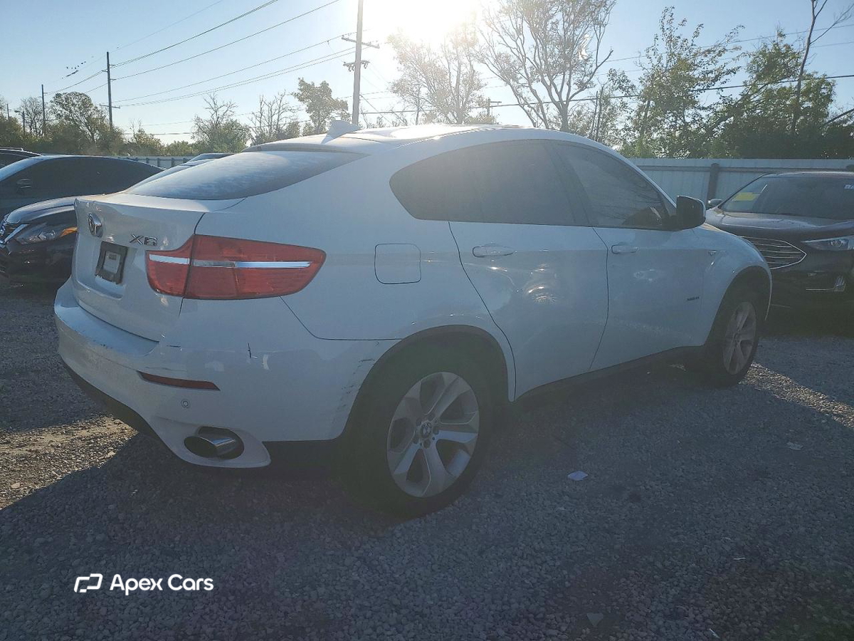 BMW X6 2011