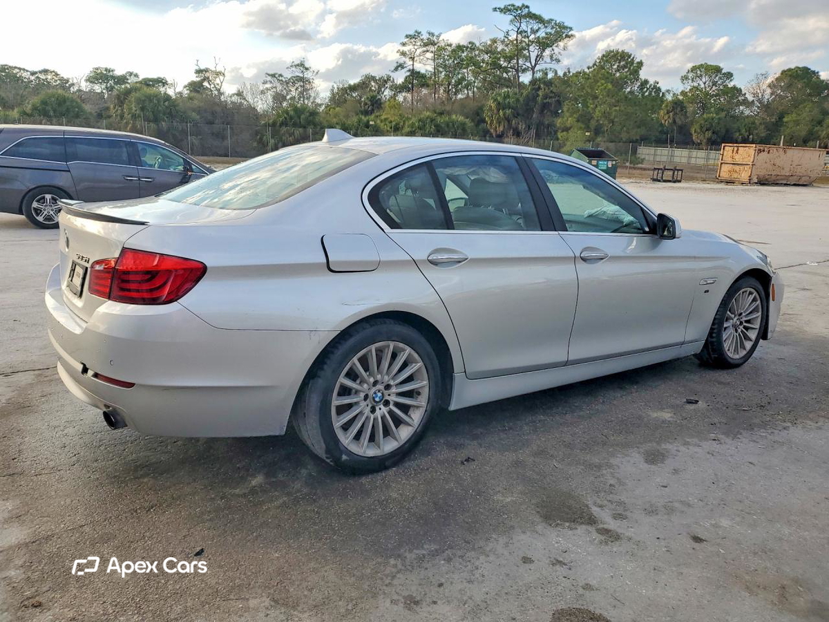 BMW Series 5 2012