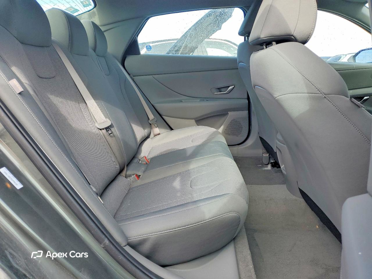 Hyundai Elantra 2025