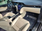 Tesla Model X 2019