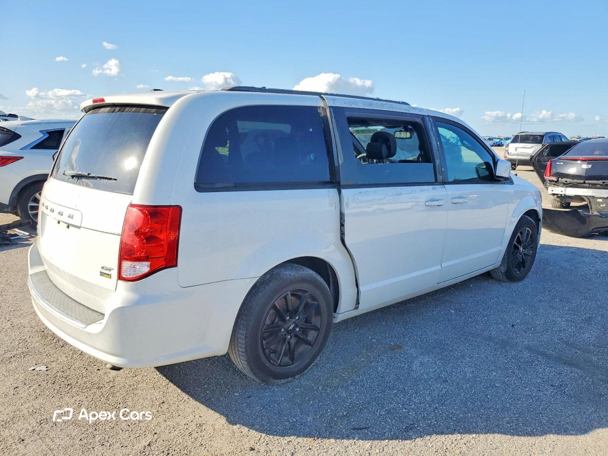 Dodge Caravan 2019