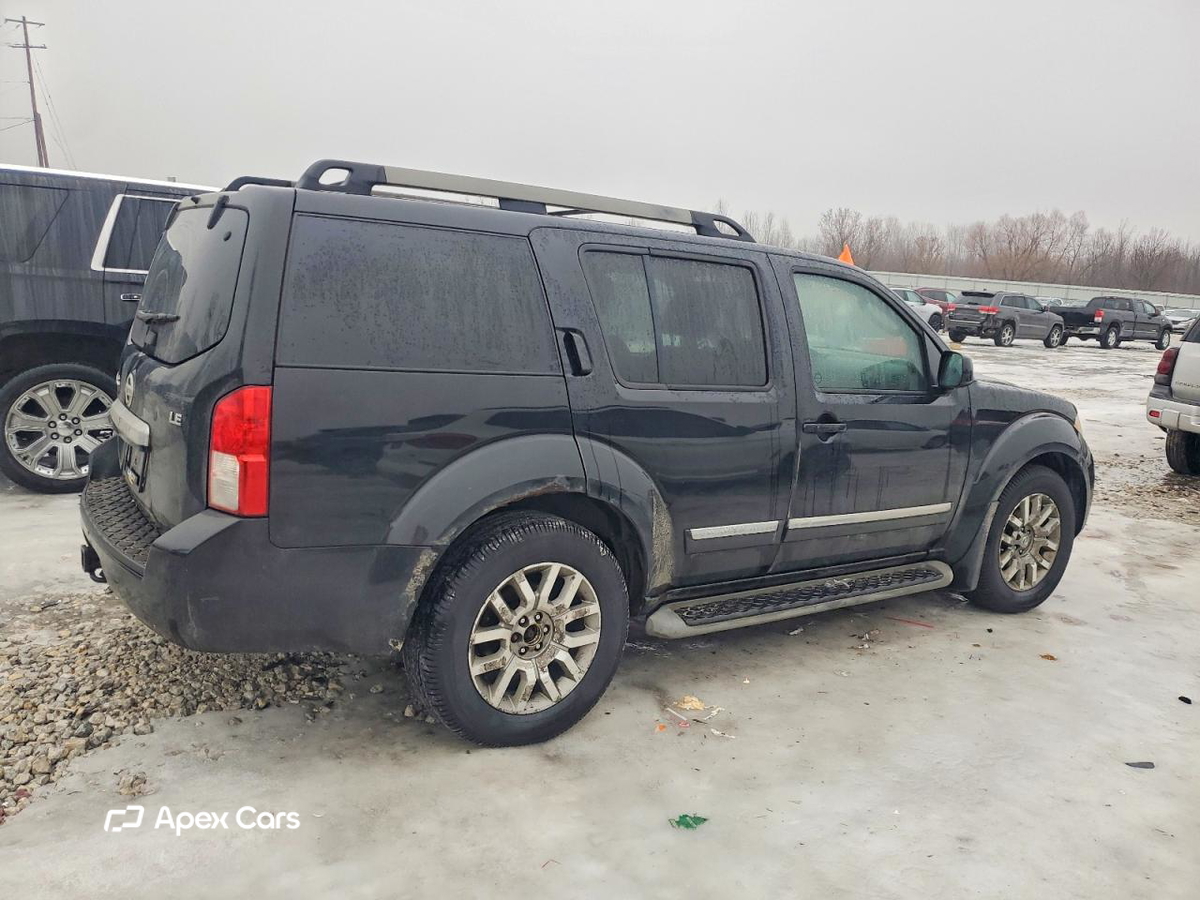 Nissan Pathfinder 2011
