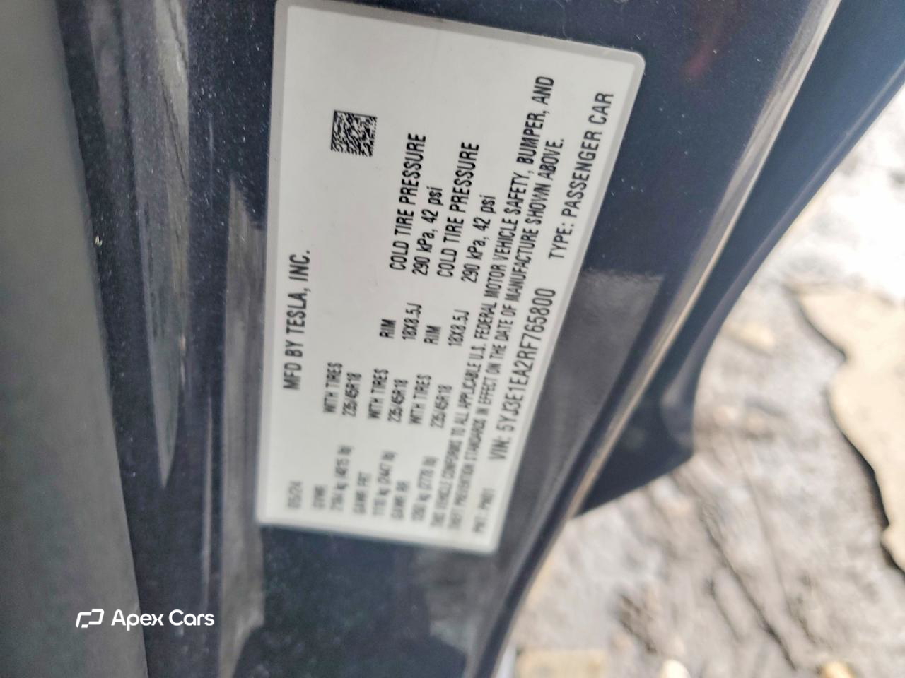 Tesla Model 3 2024