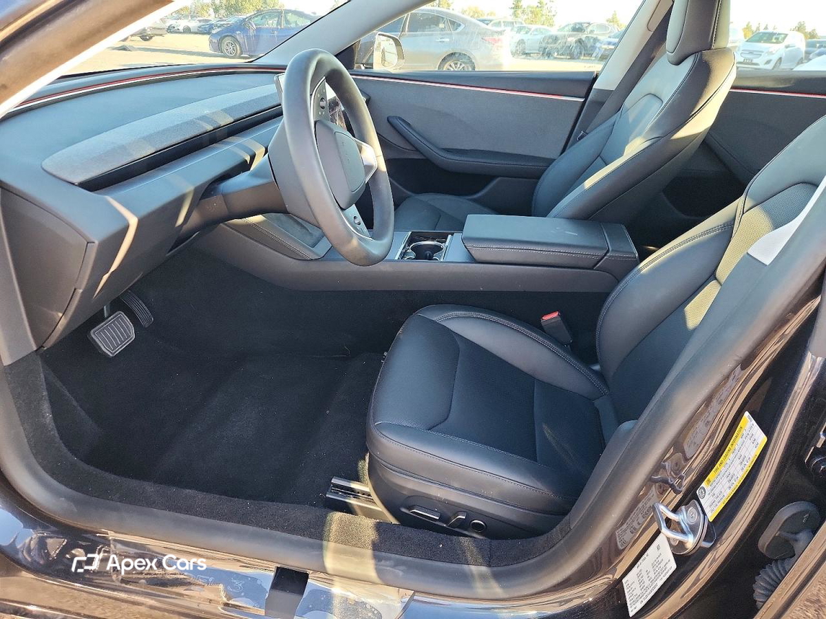 Tesla Model 3 2025