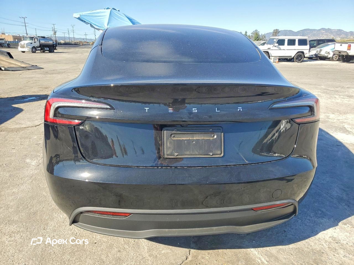 Tesla Model 3 2024
