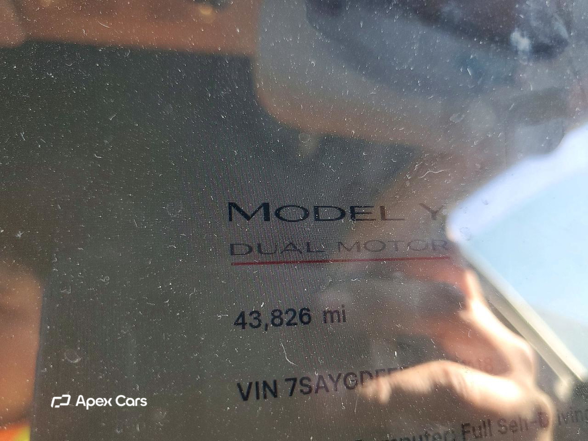 Tesla Model Y 2022