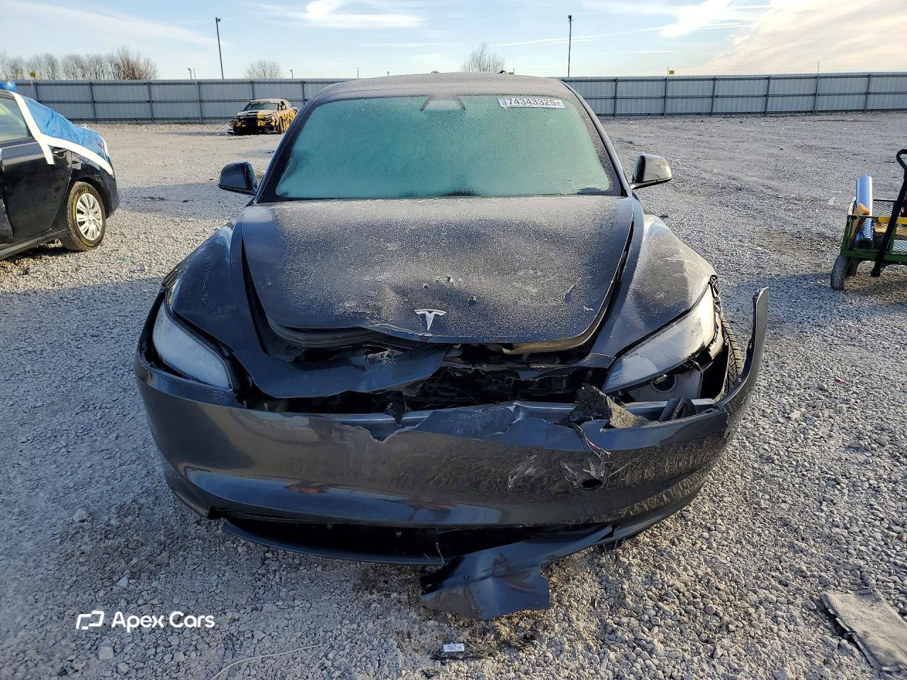Tesla Model 3 2024