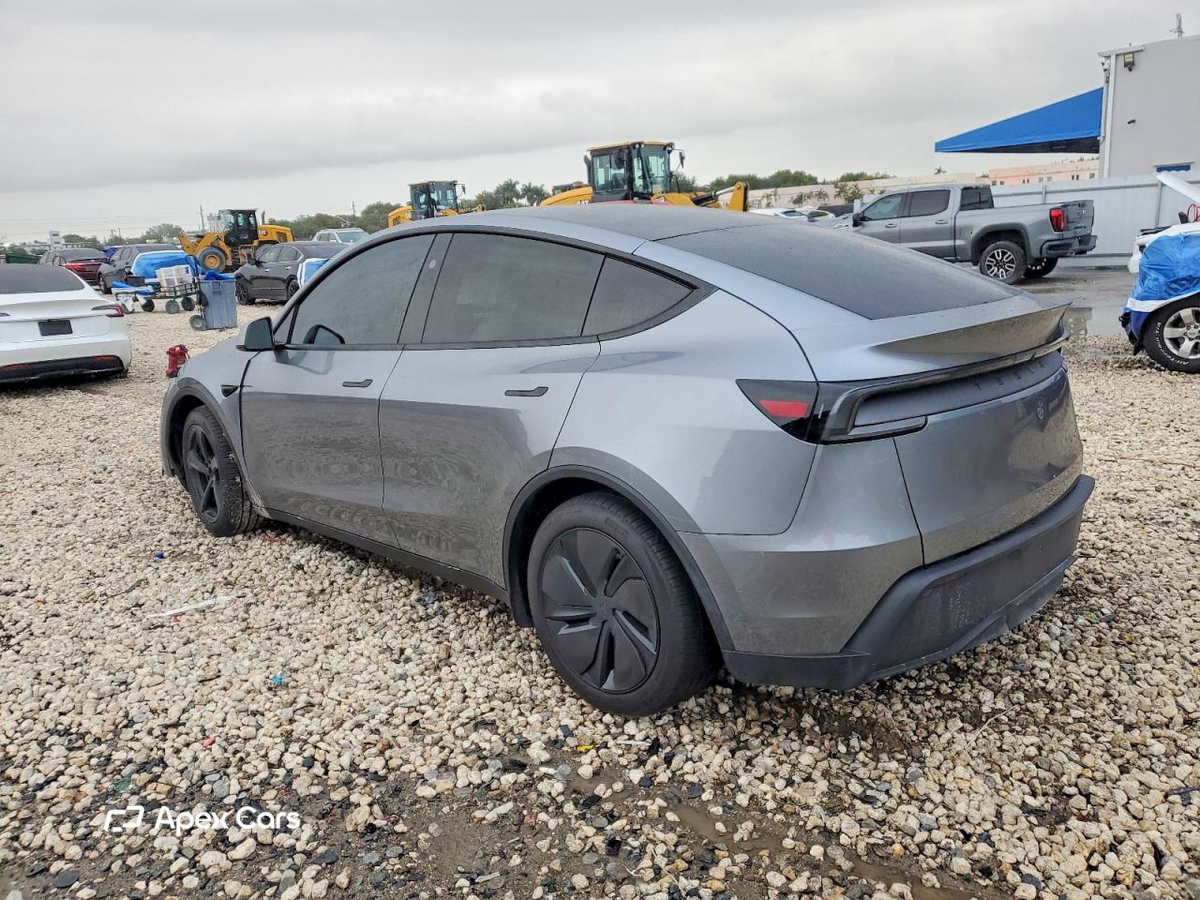 Tesla Model Y 2026