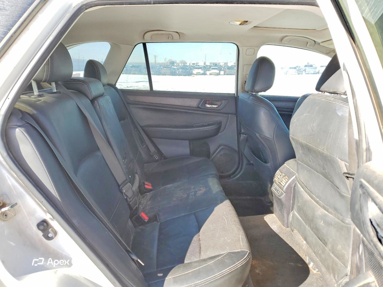 Subaru Outback 2015