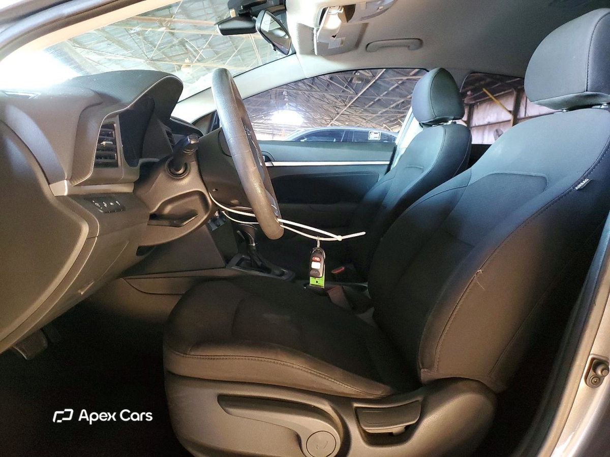 Hyundai Elantra 2019