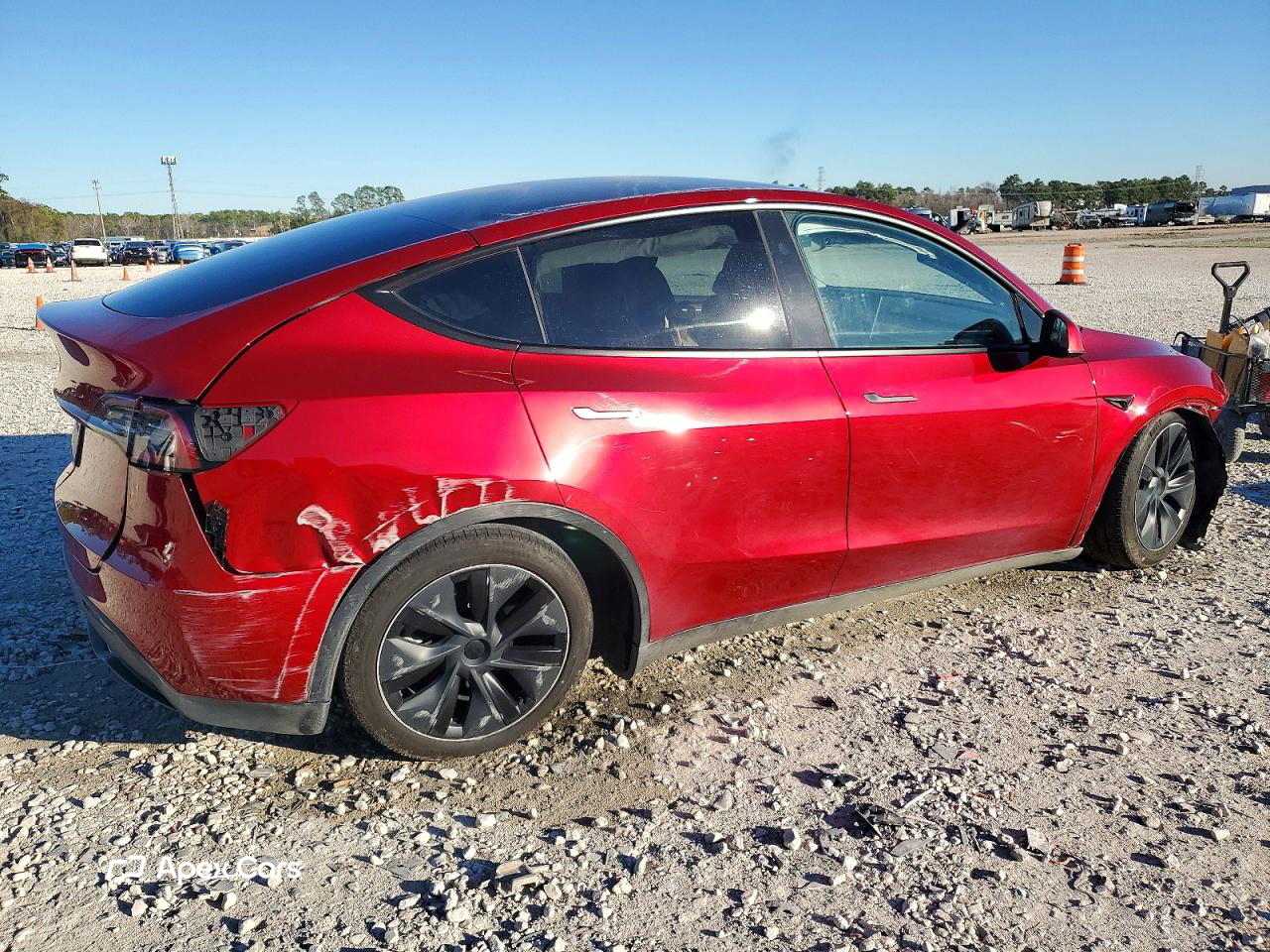 Tesla Model Y 2024