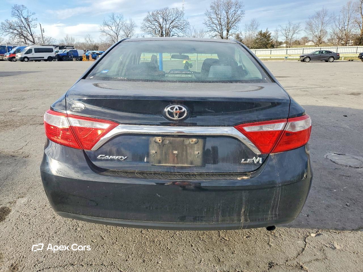 Toyota Camry 2017