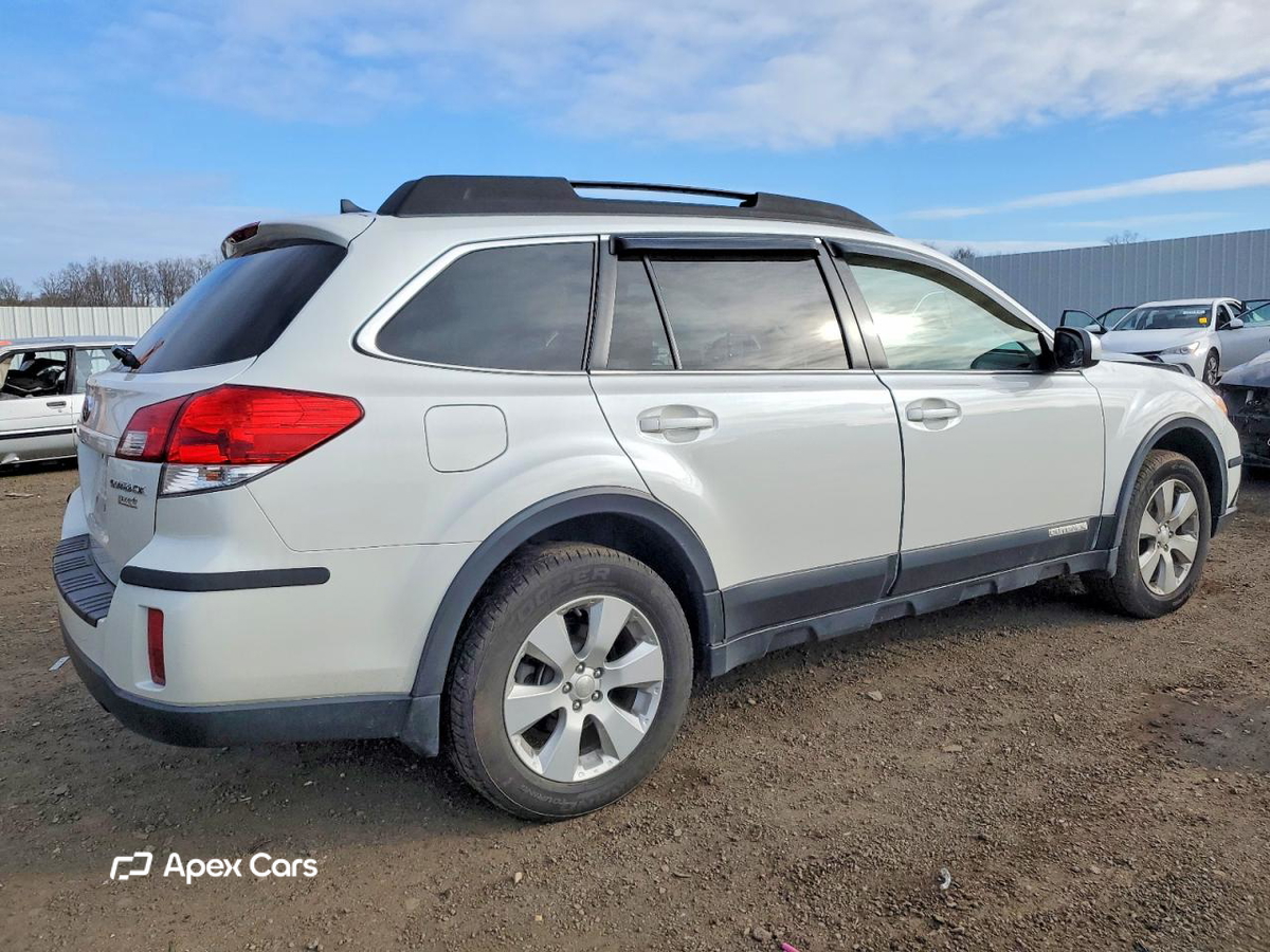 Subaru Outback 2011