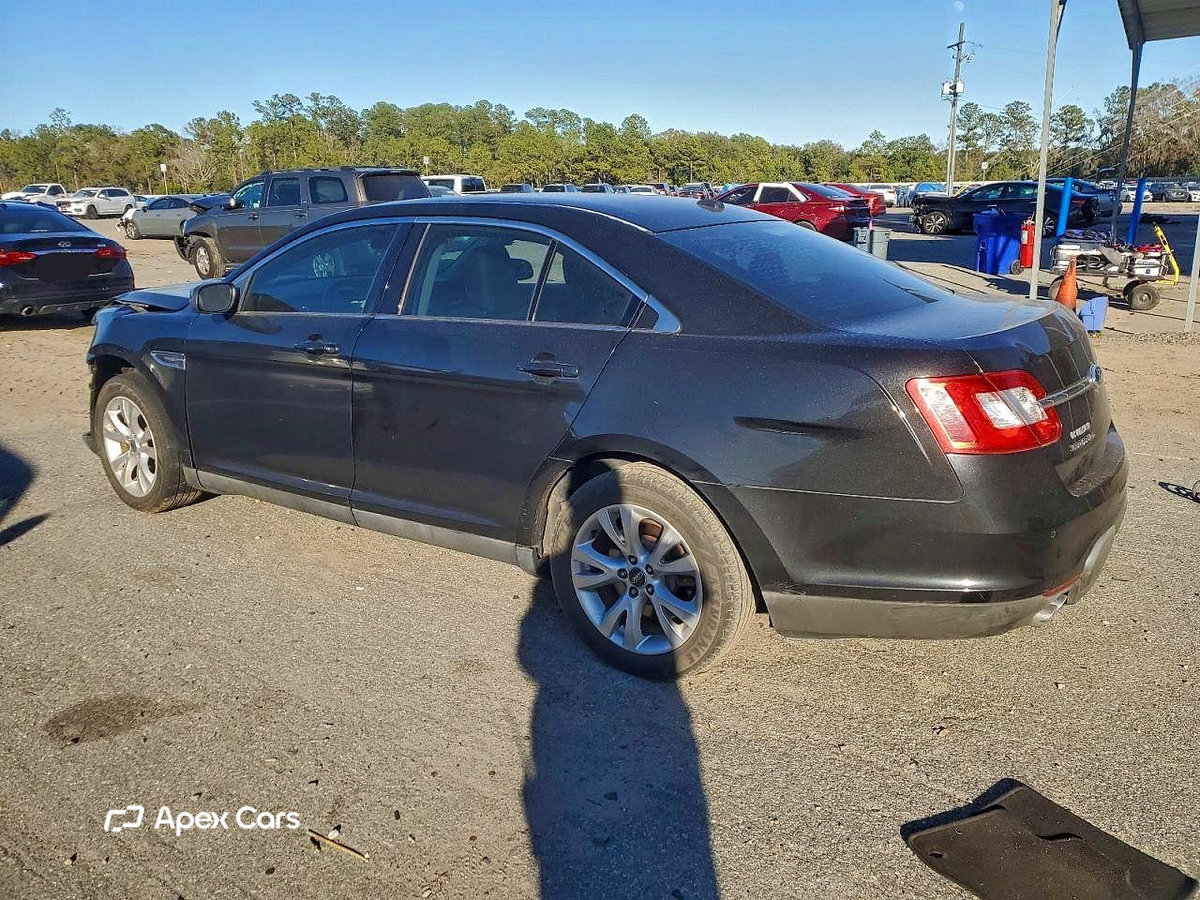 Ford Taurus 2011