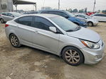 Hyundai Accent 2012
