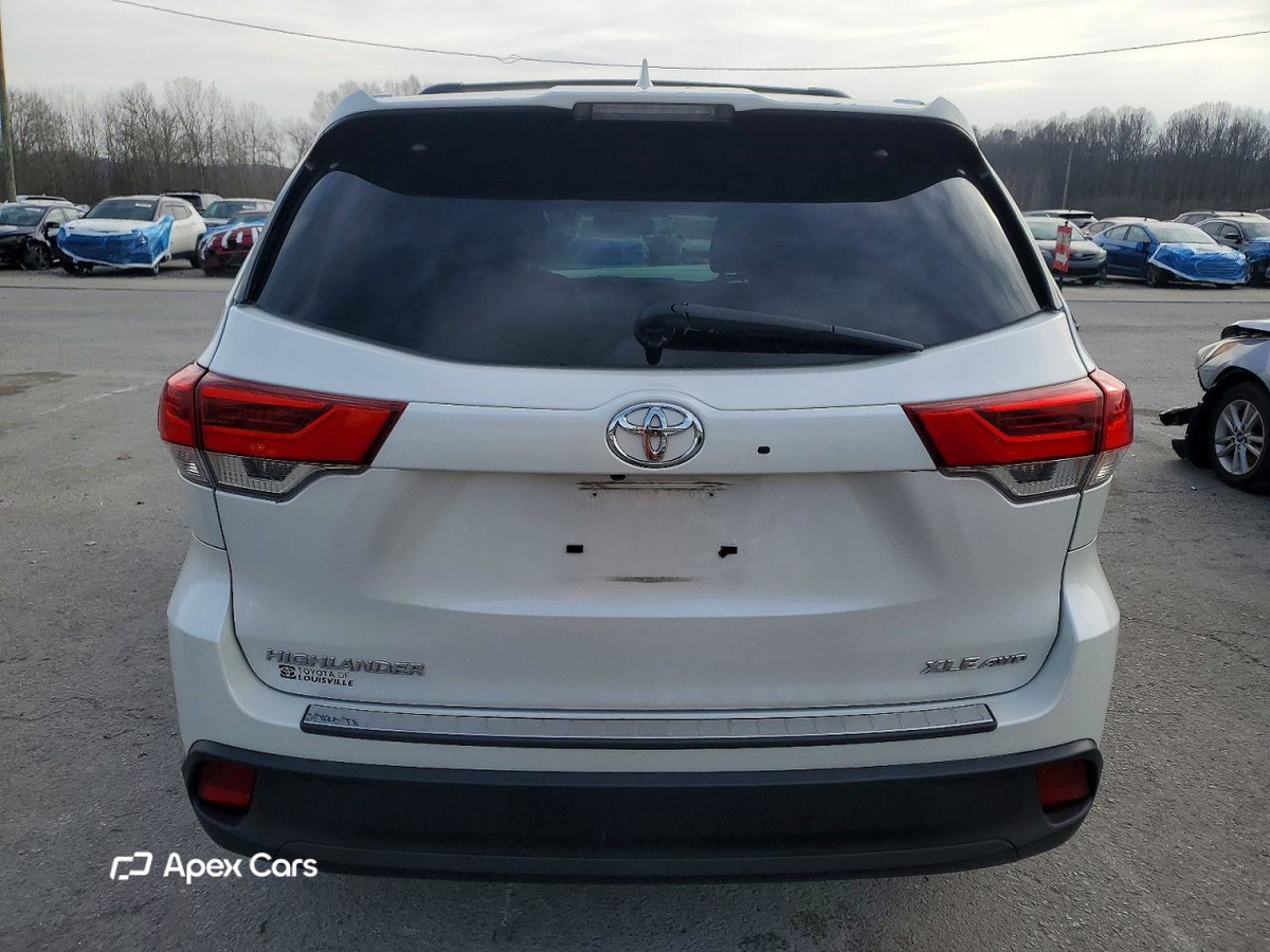 Toyota Highlander 2019