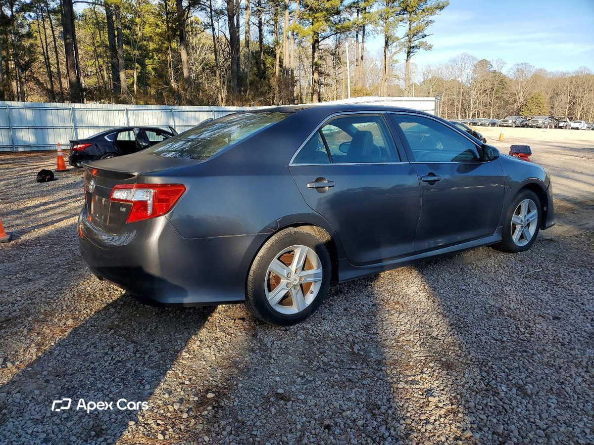 Toyota Camry 2012