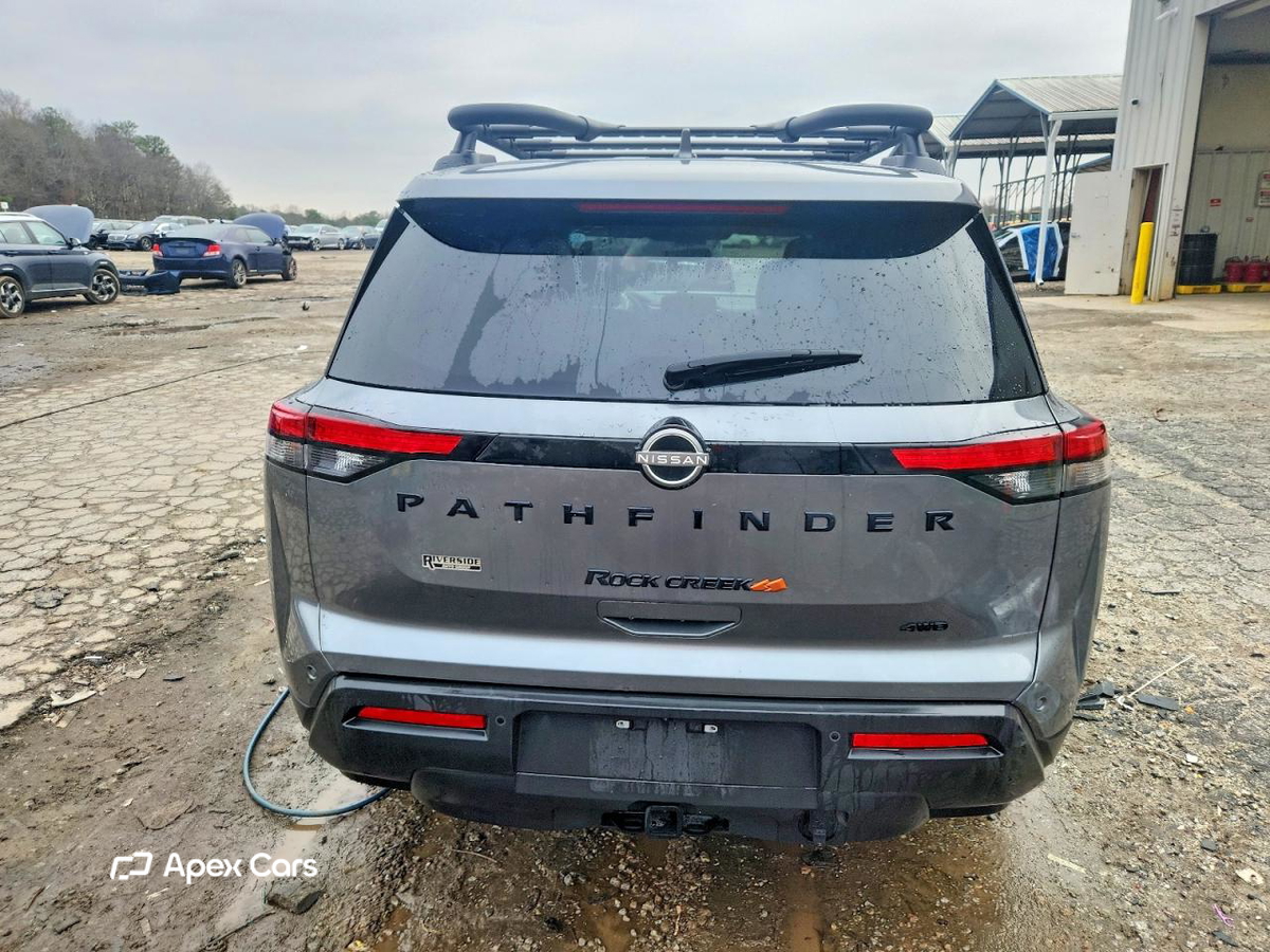 Nissan Pathfinder 2025