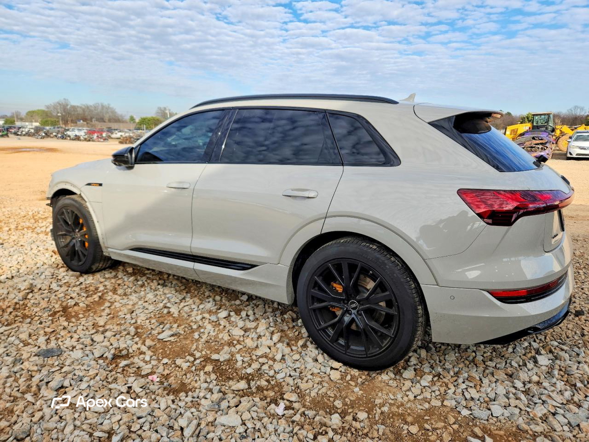Audi e-tron 2022