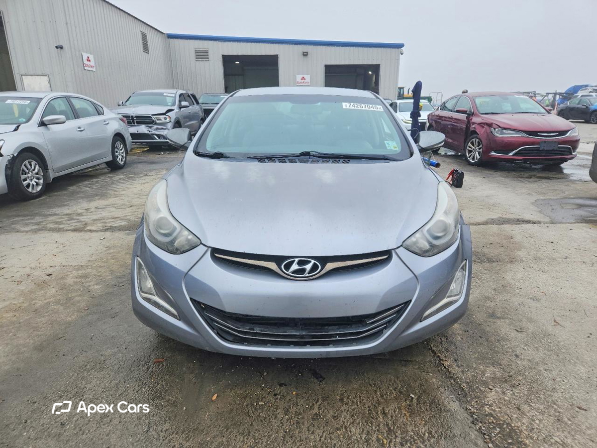 Hyundai Elantra 2016