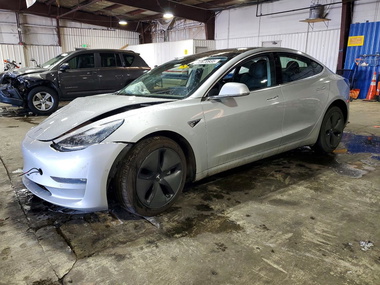 Tesla Model 3 2018 - Image 1 of 13