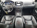 Chrysler 300 2023