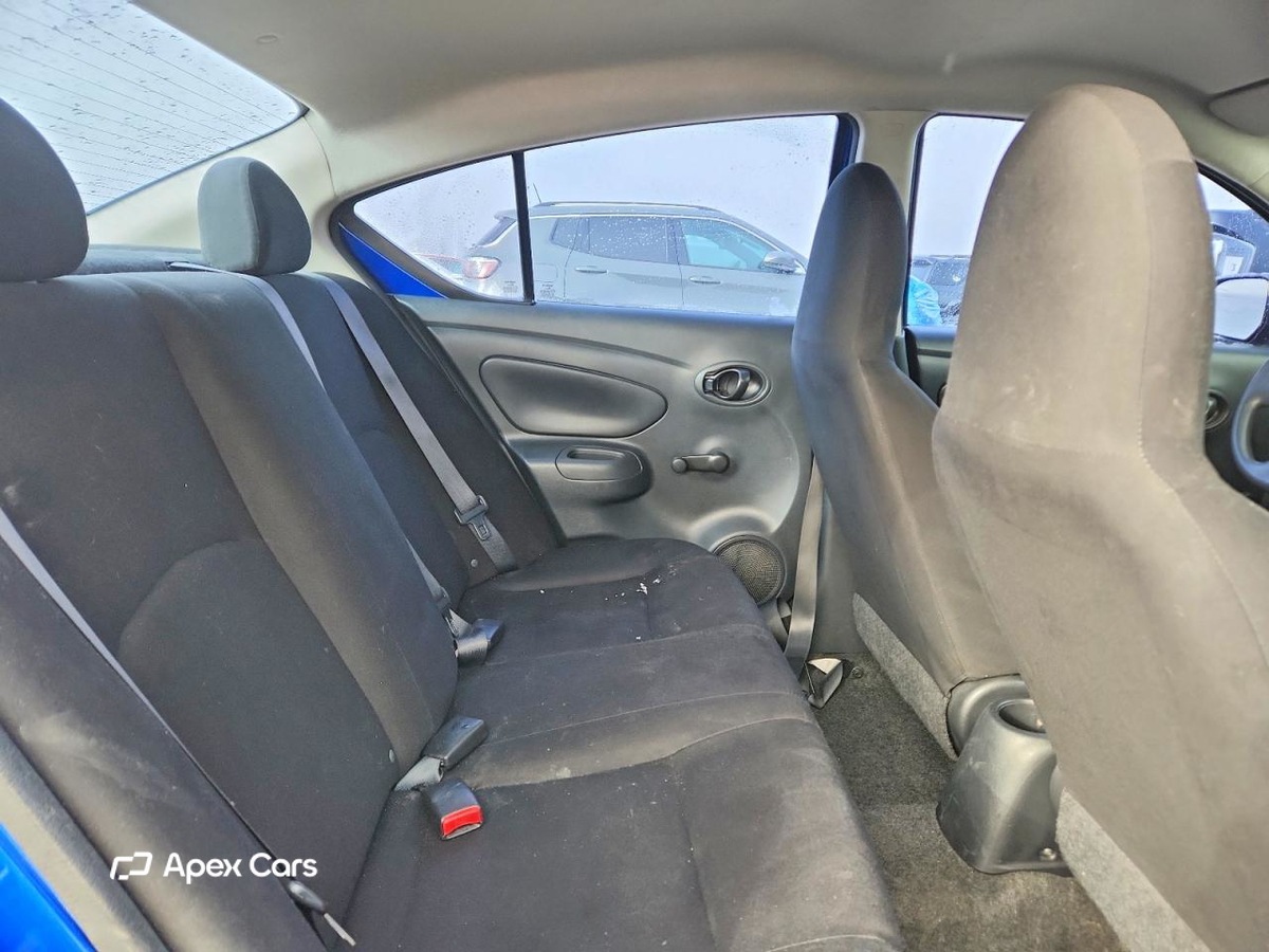 Nissan Versa 2012