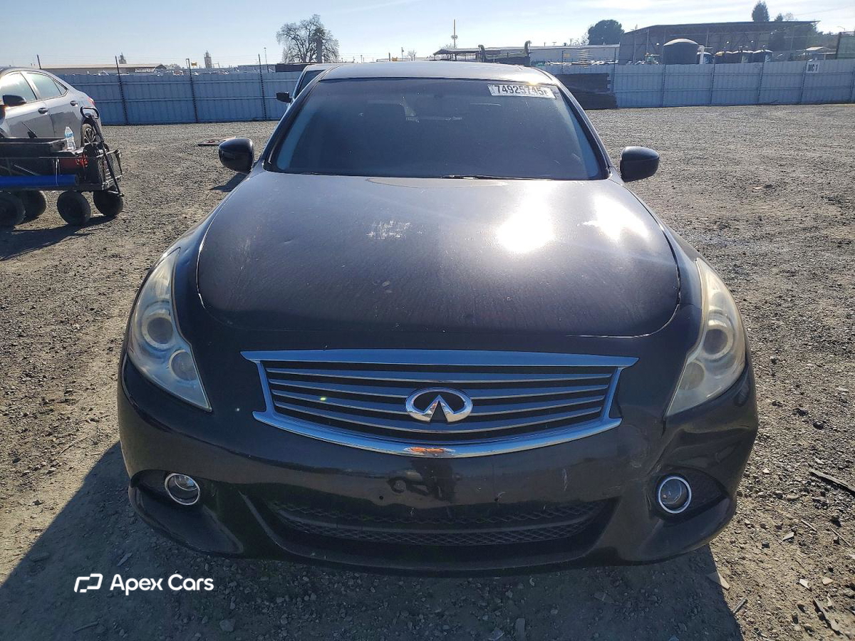 Infiniti G 2012