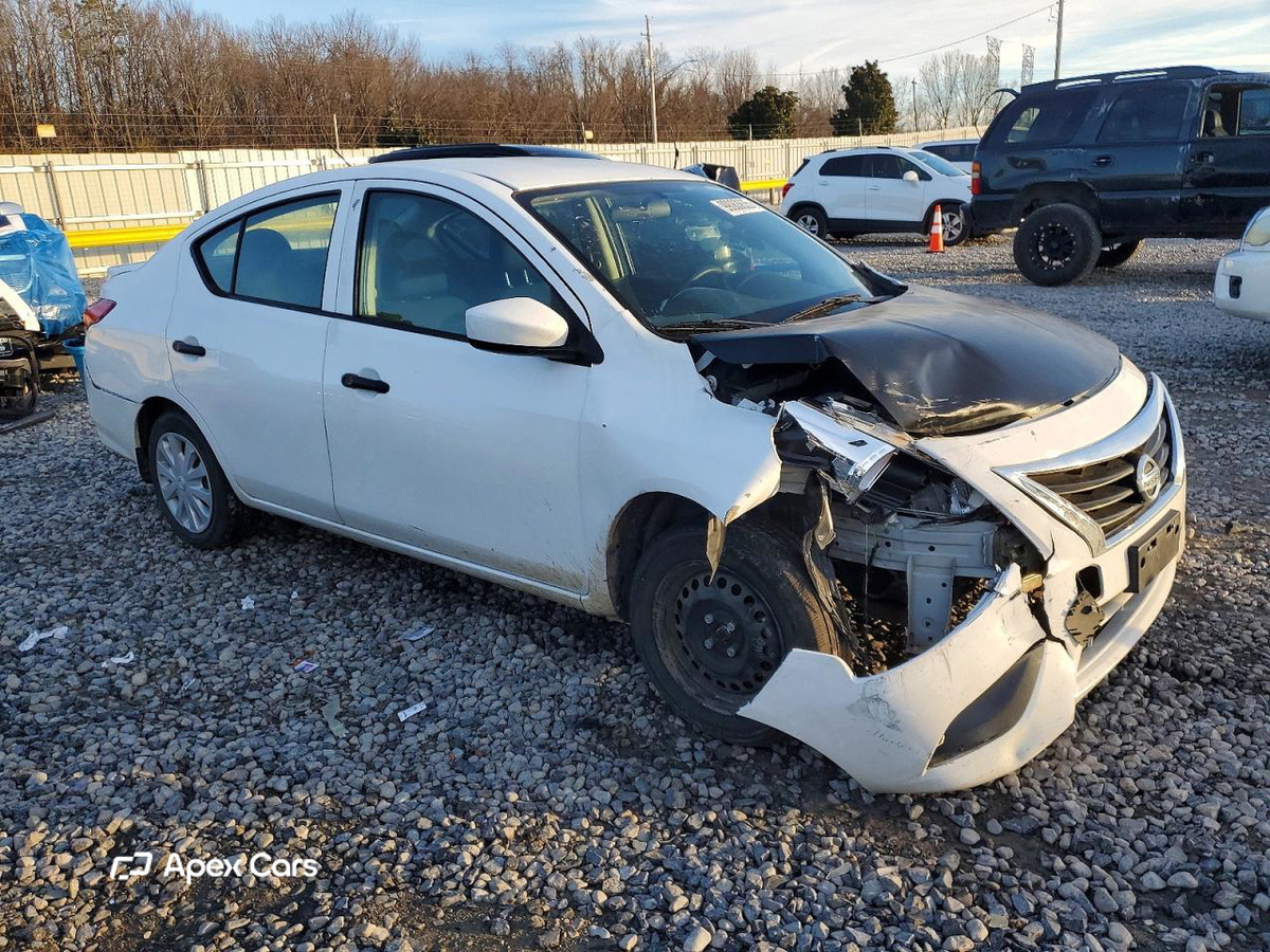 Nissan Versa 2019