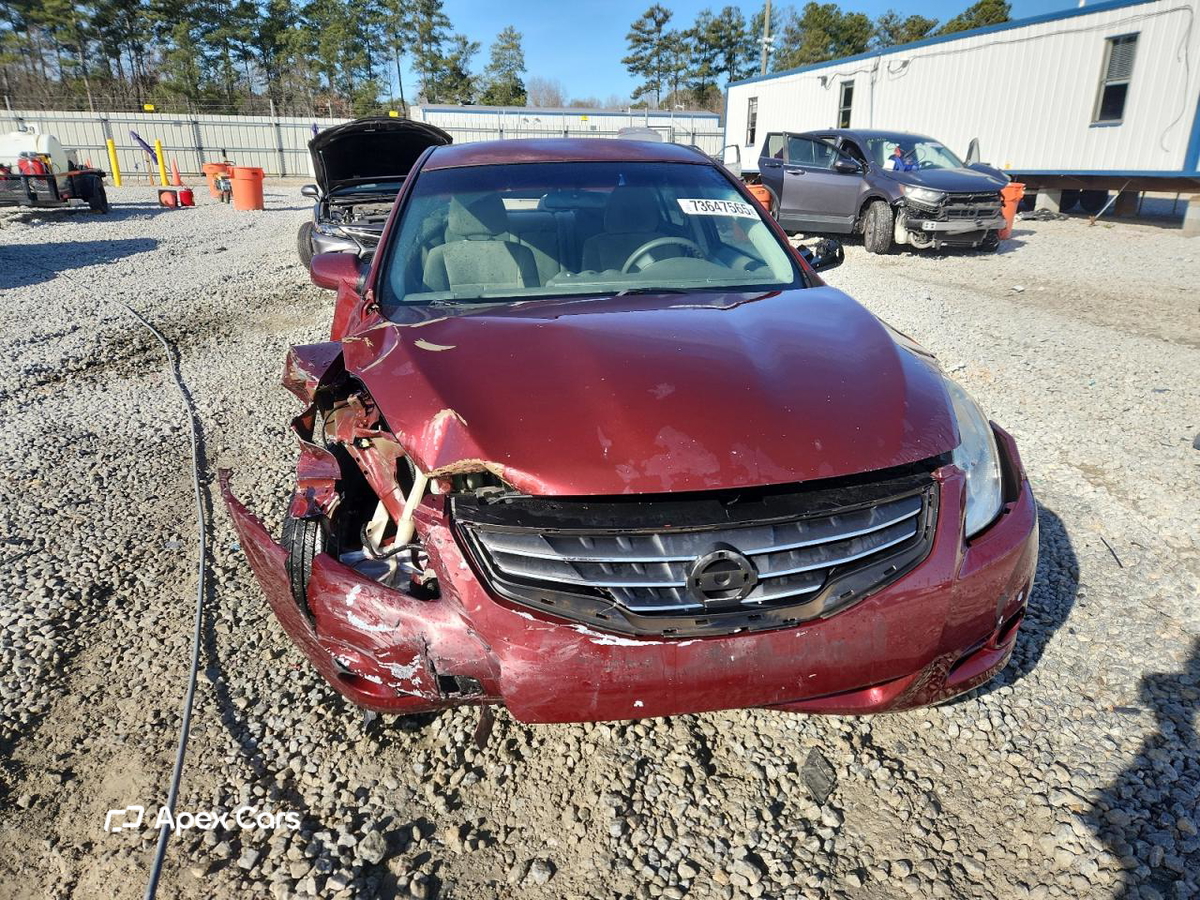 Nissan Altima 2011
