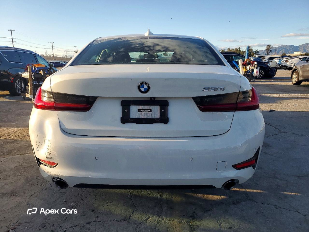 BMW Series 3 2022