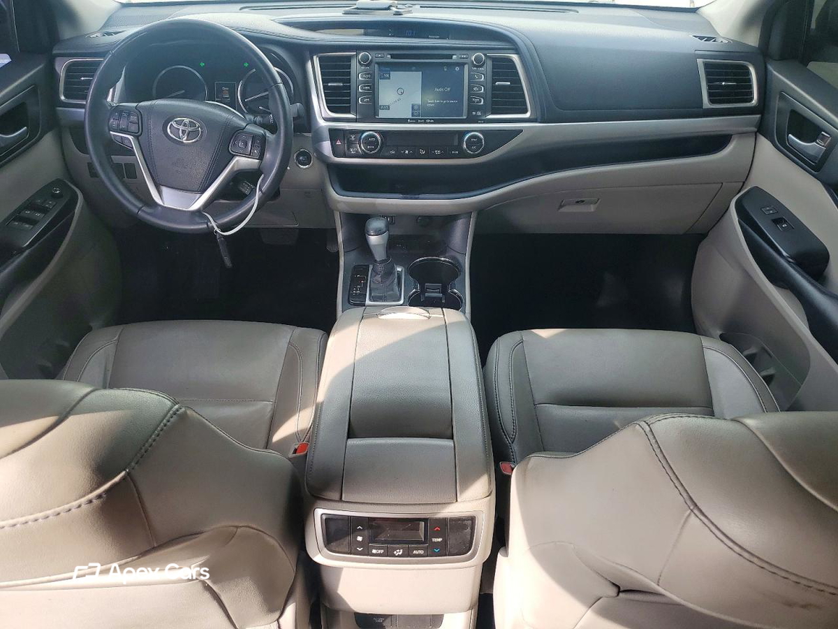 Toyota Highlander 2016