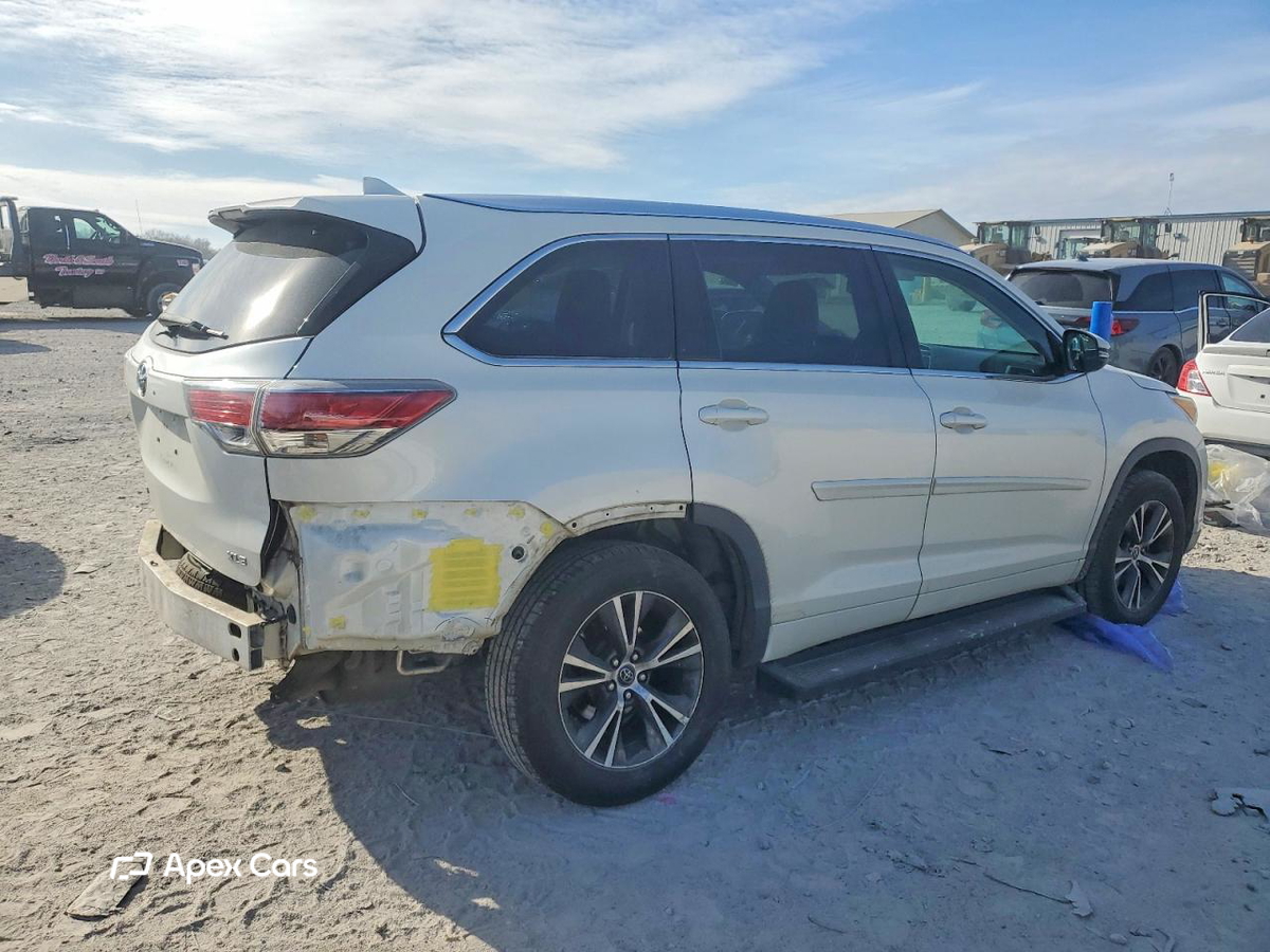 Toyota Highlander 2016