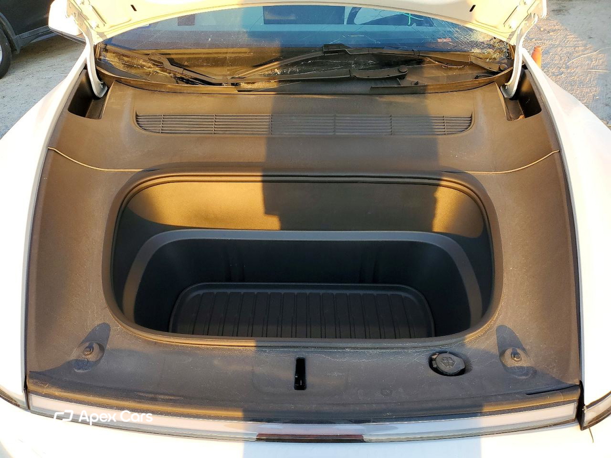 Tesla Model Y 2026