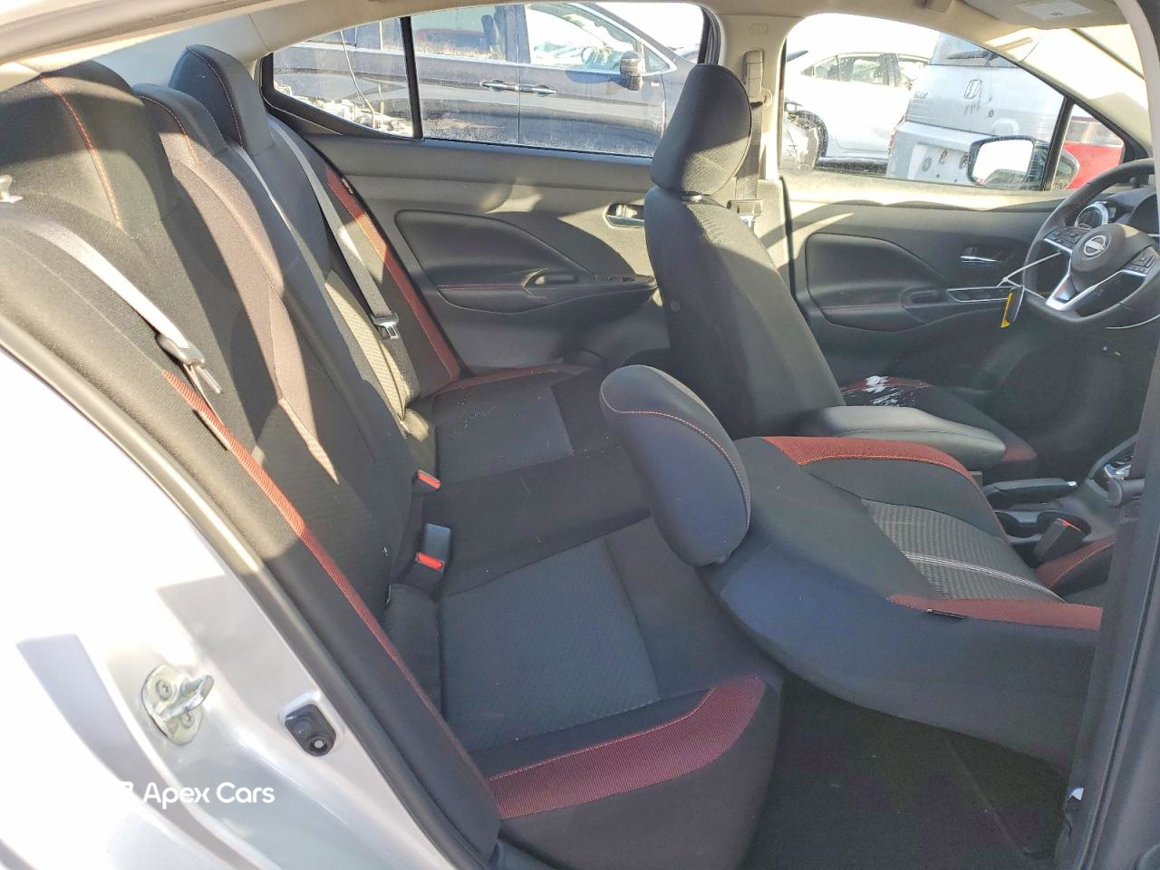 Nissan Versa 2024