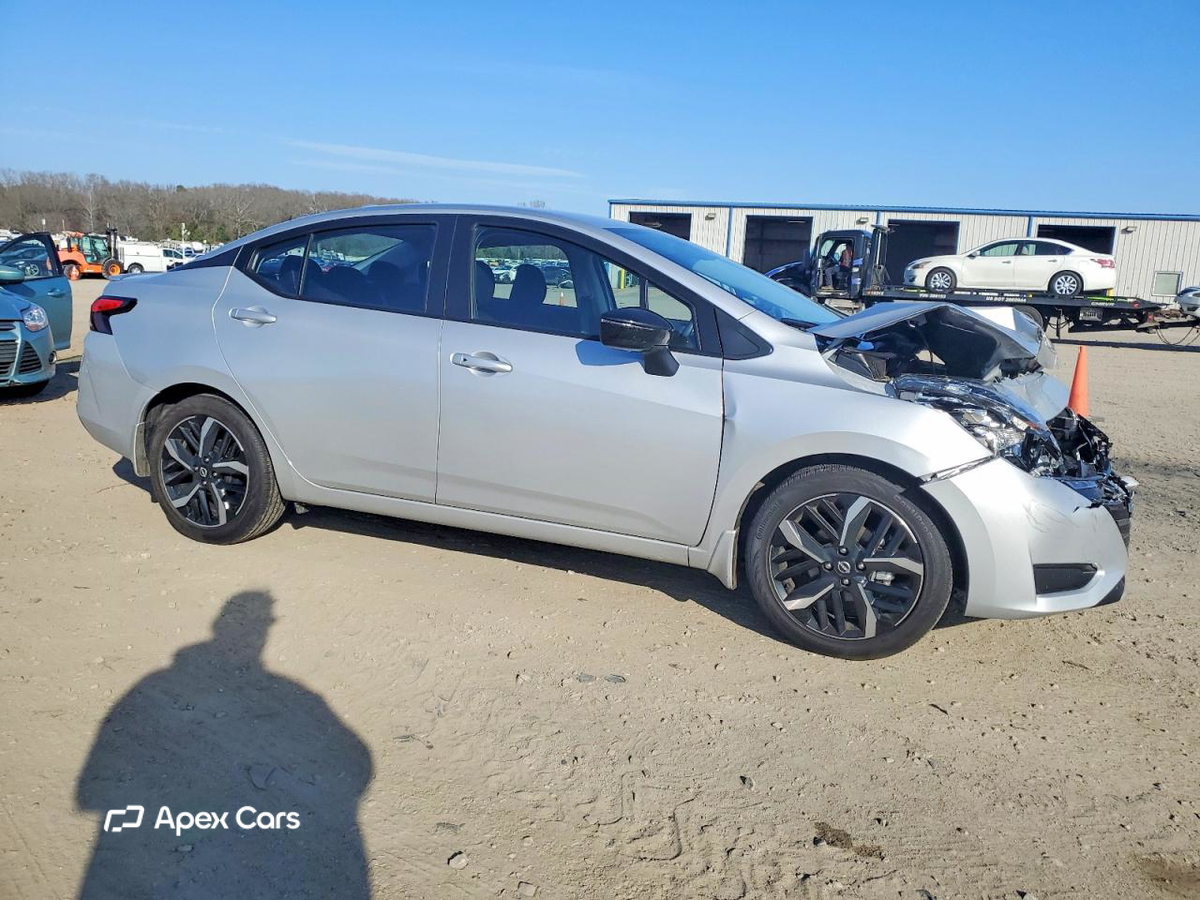 Nissan Versa 2025