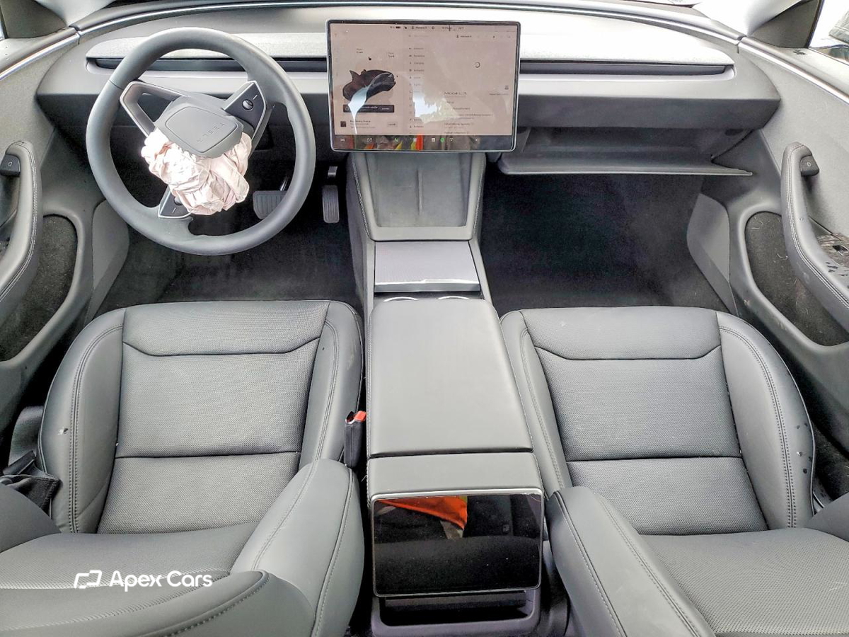 Tesla Model 3 2025