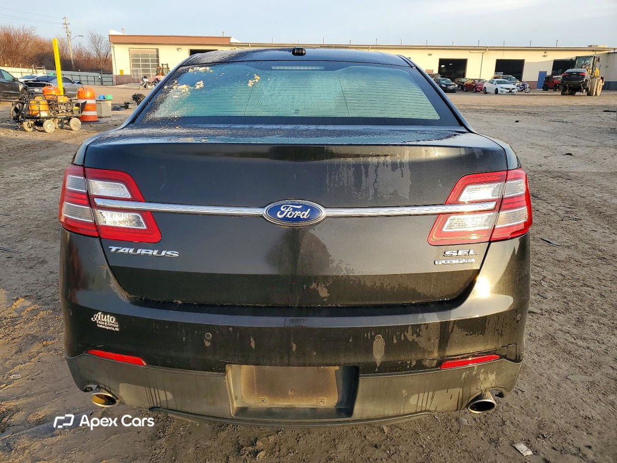 Ford Taurus 2013