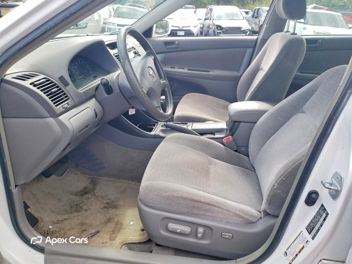 Toyota Camry 2004