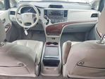 Toyota Sienna 2012