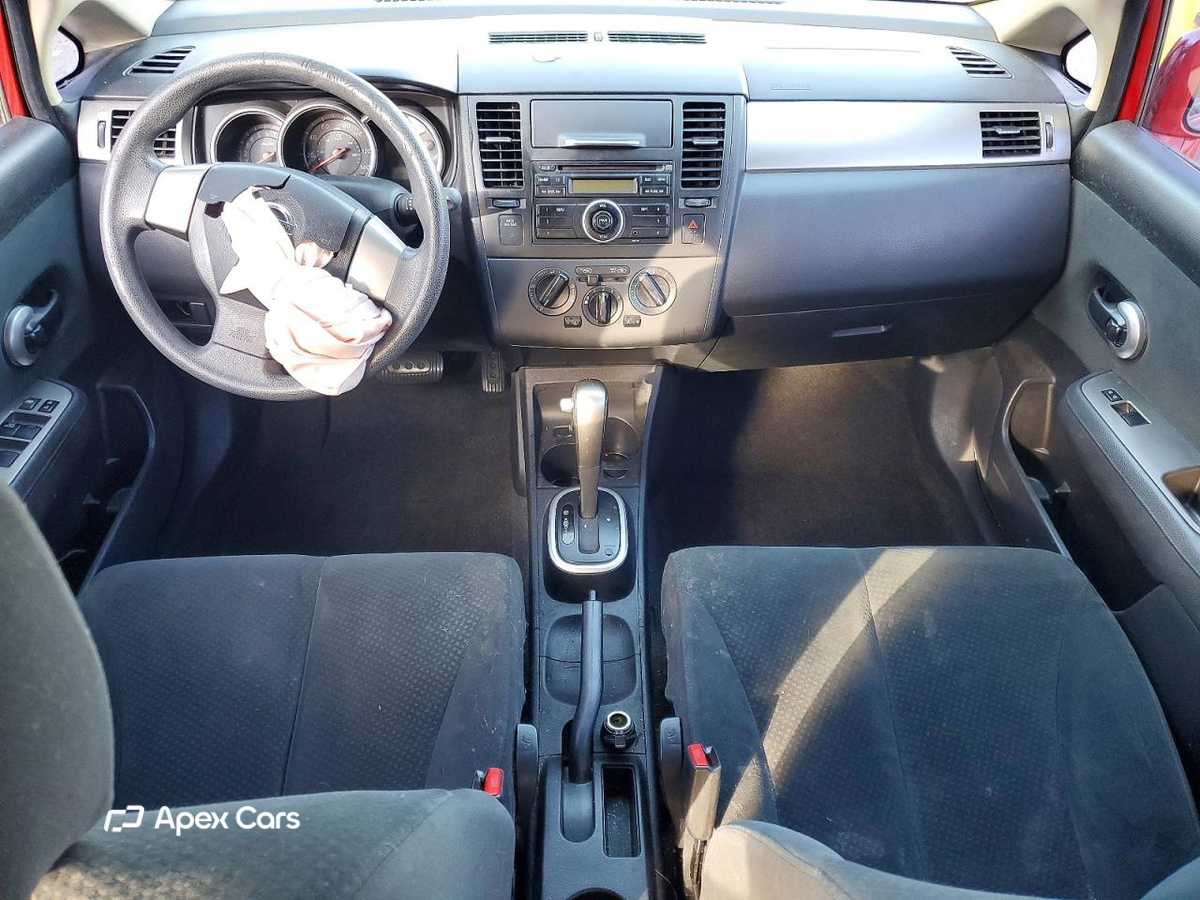 Nissan Versa 2011