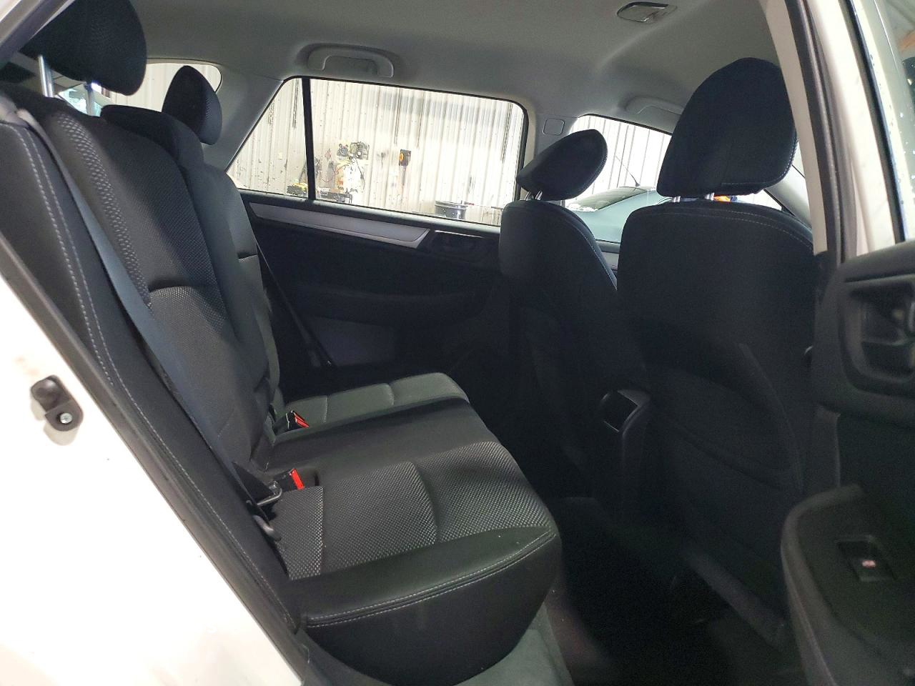 Subaru Outback 2015
