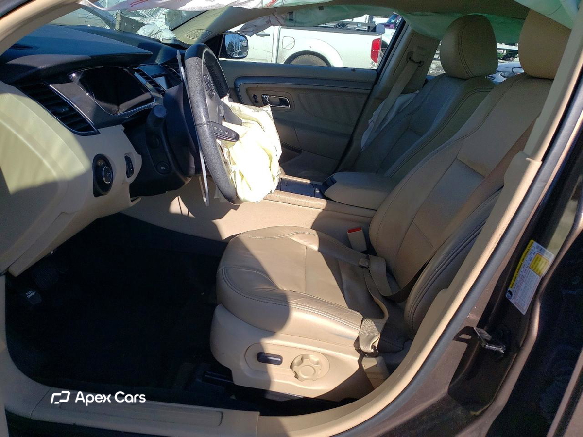 Ford Taurus 2015