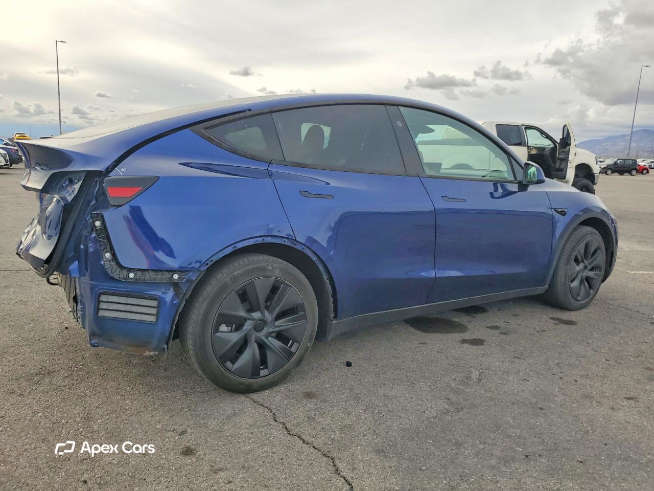 Tesla Model Y 2024
