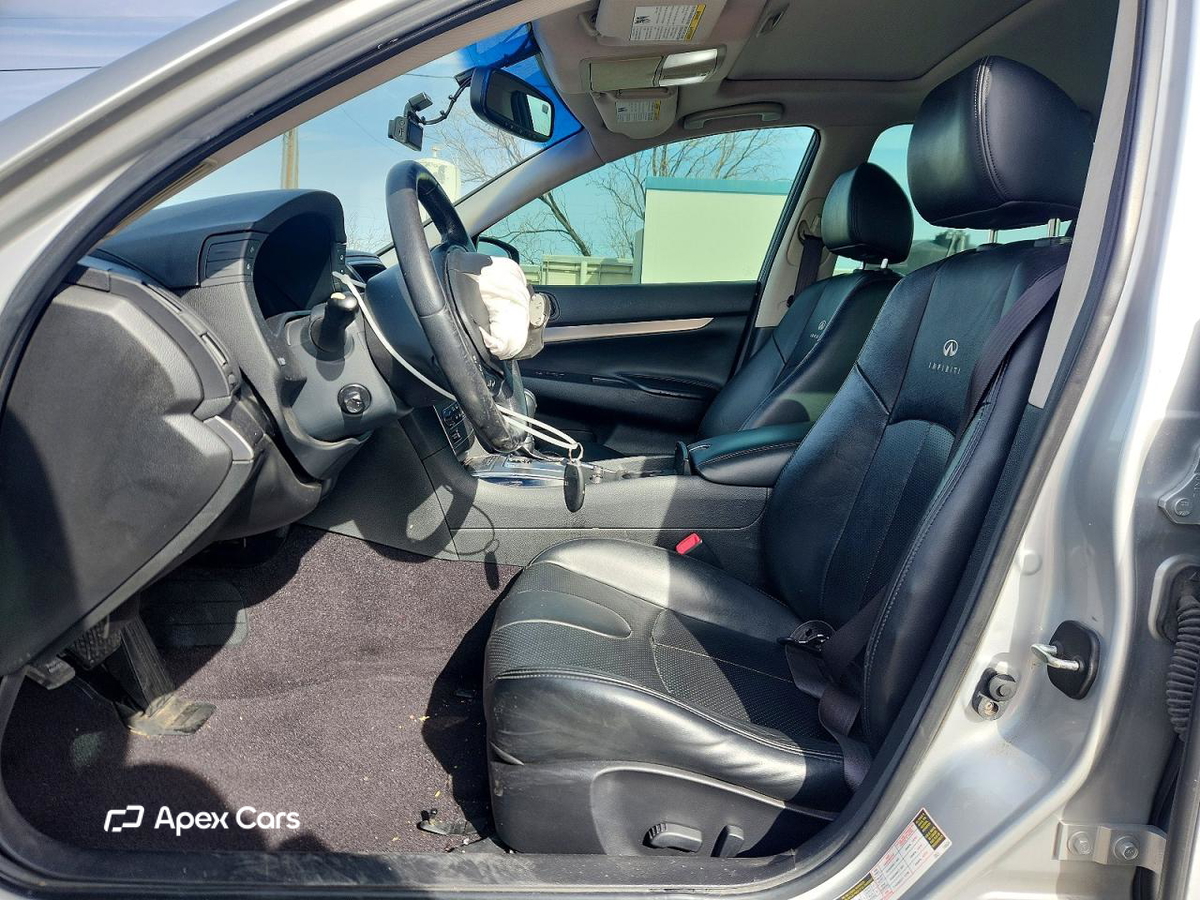 Infiniti G 2013