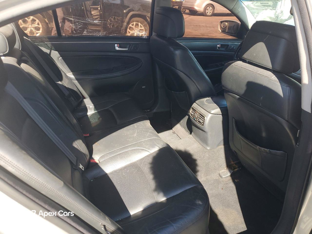 Hyundai Genesis 2012