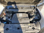 Land Rover Defender 2024